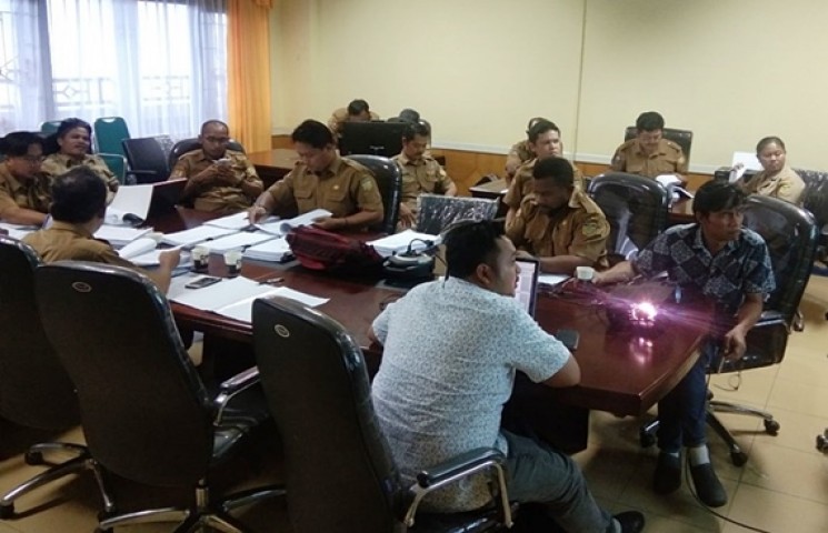 Rapat Kaji Ulang bersama Pokja dgn PPK tim teknis DINAS PU & PR PROV PAPUA